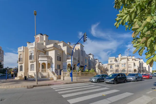 Venta Apartamento, Playa de Los Locos,  Primera línea de playa Torrevieja piscina comunitaria — 46