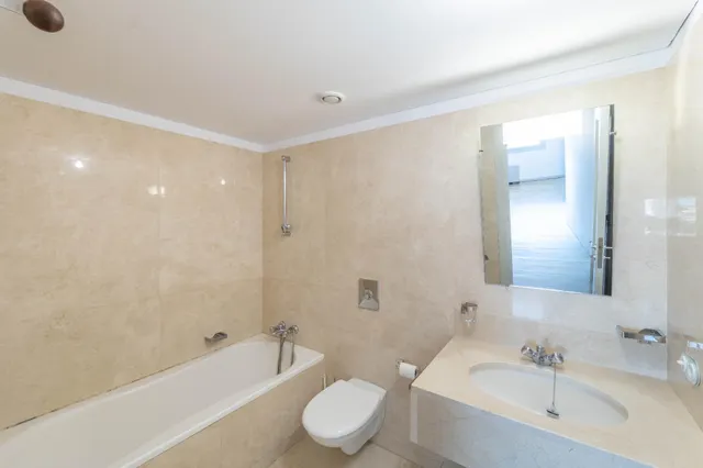 FUENTE DE LAS BATALLAS-PISO DE 197m2 EN EDIFICIO ZAIDA — 36