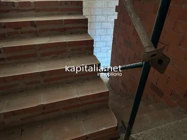 EDIFICIO A LA VENTA EN AGULLENT — 6