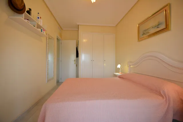 Apartamento 2 habitaciones 70m² en venta - Avenida del puerto — 23