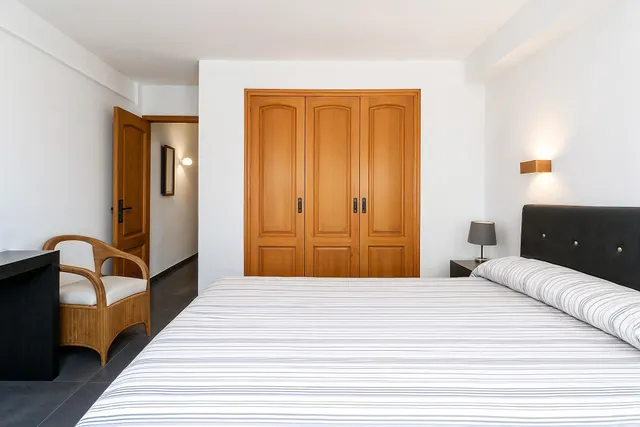 PRECIOSO APARTAMENTO CON AMPLIA TERRAZA Y LICENCIA TURÍSTICA EN PRIMERA LÍNEA DE PLAYA !! — 13