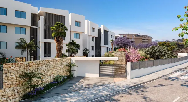 Ático dúplex de 2 dormitorios y 2 baños con vistas al mar. E - foto 4