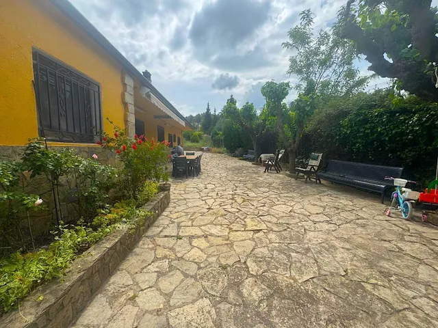 Casa en planta baja y con piscina en parcela de 1250m2 — 19