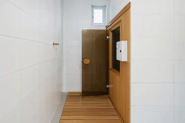 APARTAMENTO ESQUINERO CON TERRAZA Y GARAJE EN COMPLEJO RESIDENCIAL CON PISCINA Y ZONAS COMUNITARIAS — 24