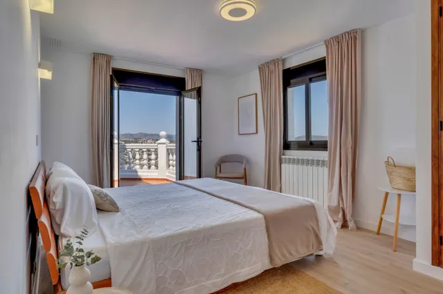 Villa 4 habitaciones 310m² en venta - Pla del mar — 15