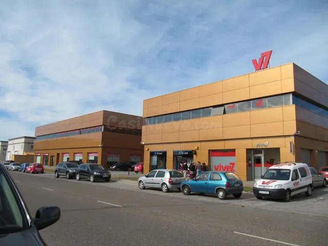 Oficina en venta en Pol. Las Quemadas !!!! — 4