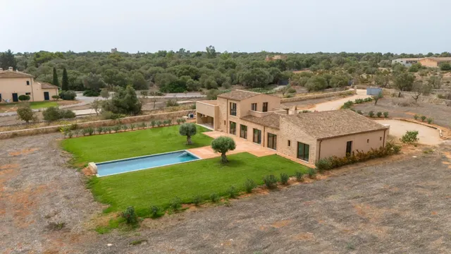 Finca rústica a estrenar con piscina en Santanyí - foto 3