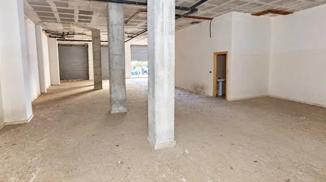Local comercial en Aspe — 2