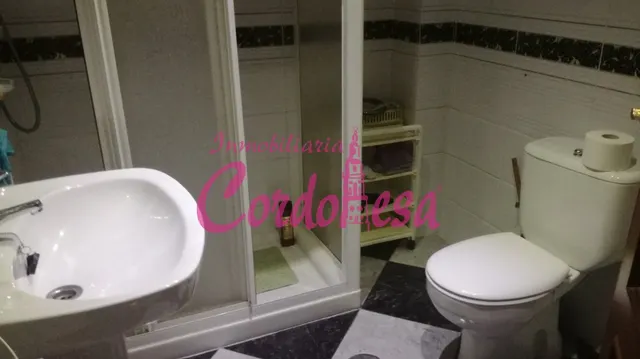 ESTUPENDA CASA JUNTO A ZOCO — 9