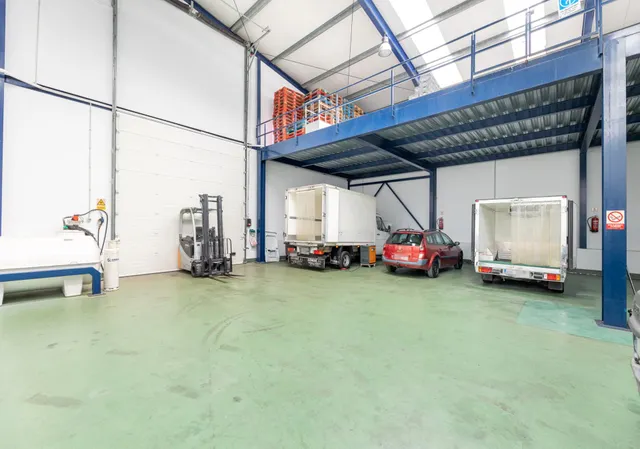 SE VENDE  Nave Industrial en Dúrcal con Instalaciones Completas y Cámara Frigorífica — 16