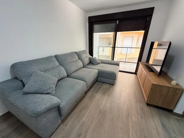 ¡Abre la puerta a tu nuevo hogar! Amplia terraza, garaje y totalmente amueblado — 25
