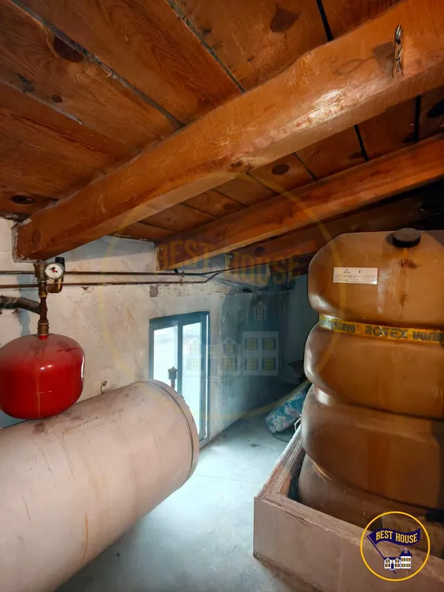 VIVIENDA TOTALMENTE REFORMADA EN TIRADORES BAJOS — 40
