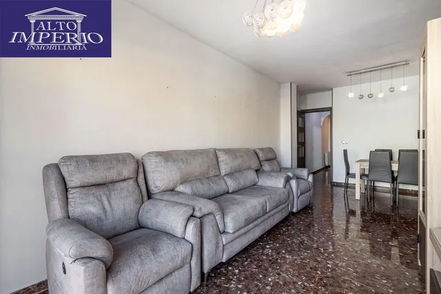 PISO CON GARAJE EN ALBOLOTE — 6
