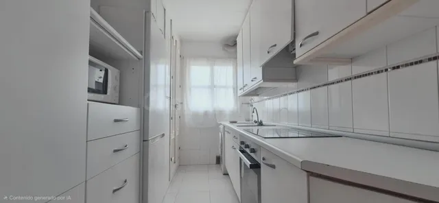 Se vende piso de 2 dormitorios con amplia terraza, garaje y trastero en Aguadulce Sur — 3