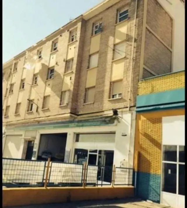 Edificio 3000m² en venta - Crucero - Aquende - foto 2
