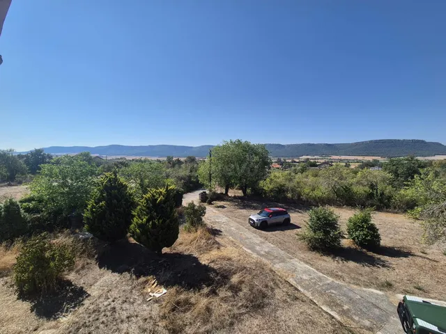 Casa de piedra en Valle de Losa - foto 3
