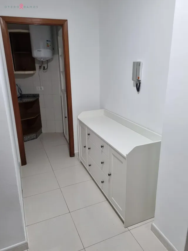 PISO EN ALQUILER EN RÚA ESPÍRITU SANTO, SANTIAGO — 24