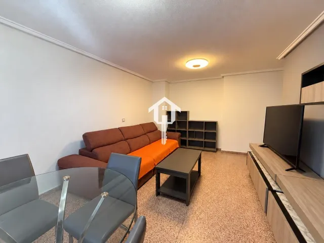 PISO EN VENTA EN ALICANTE. ZONA DE LA FLORIDA. 114m2, 3 habitaciones DOBLES, 1 BAÑO COMPLETO Y UN ASEO. PRIMERA PLANTA CON ASCENSOR. — 29
