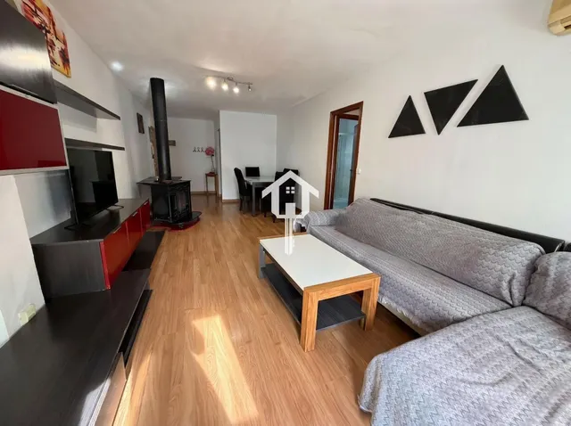 Piso luminoso con chimenea en zona ciudad elegida de Alicante: 78m2, 2 dormitorios dobles y tercera planta — 13