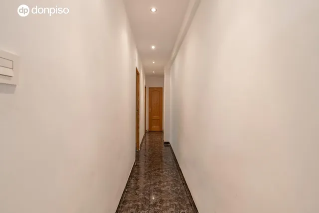 Ático reformado con ascensor, terraza y chimenea, listo para entrar a vivir — 13