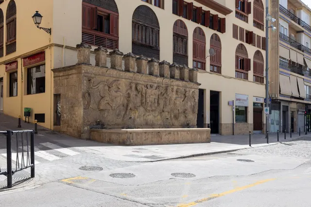 🏠 AMPLIO PISO EN EL CENTRO DE ALCALÁ LA REAL – 190 m2 CON TERRAZA Y OPCIÓN DE GARAJE — 35