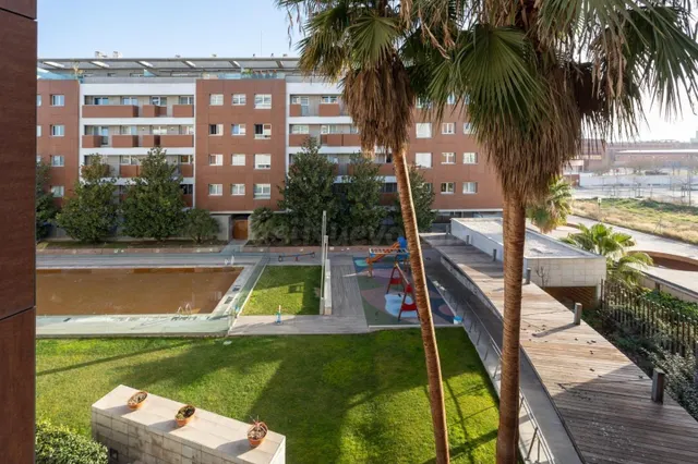 ALQUILER DE PISO EN RESIDENCIAL CON PISCINA Y GARAJE - CAMPU - foto 2