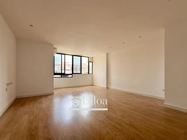 AMPLIA Y LUMINOSA VIVIENDA EN ALQUILER EN AVENIDA ÓSCAR ESPLÁ CON PARKING — 9