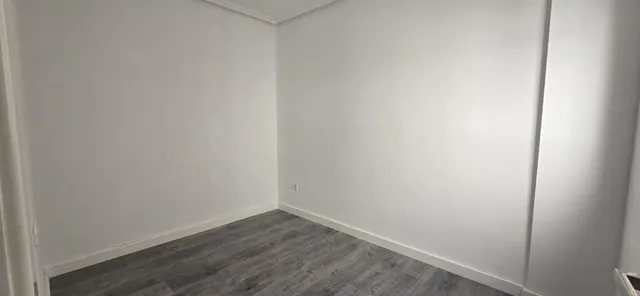 Chalet pareado con piscina privada, 4 dormitorios y amplios espacios exteriores en Nuevo San Javier — 17