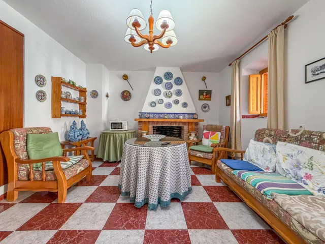 Casa independiente en la entrada de Pinos Genil. (A 10 minutos de Granada) — 5
