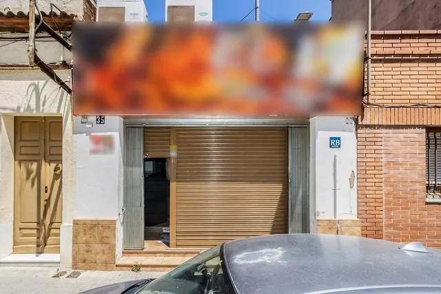 CASA OKUPADA C/CERDANYOLA SABADELL — 20