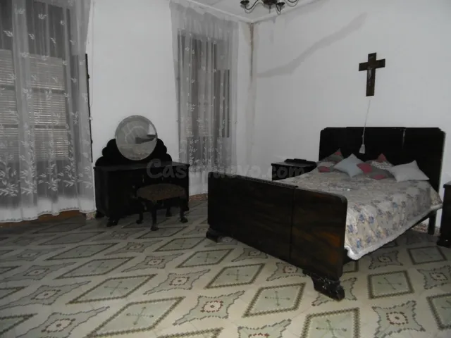 Amplia Casa en el Corazón de Vila-real - foto 5