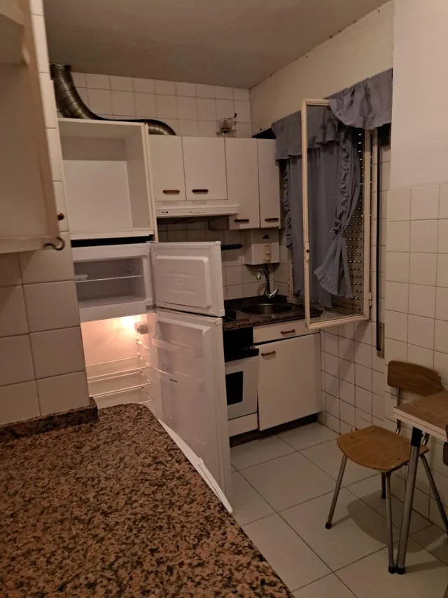 Venta de piso en Avd Zamora, Ourense — 23