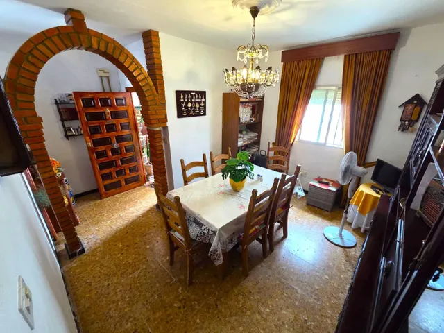 GRAN CASA DE TRES PLANTAS, 5 DORMITORIOS, TERRAZAS Y GARAJE EN CHICLANA DE LA FRONTERA — 12