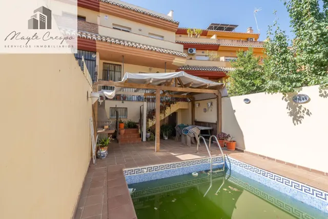 VIVIENDA UNIFAMILIAR ADOSADA EN OGIJARES — 31