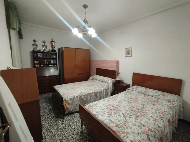 SECTOR 5º - PLAZA CREVILLENTE — 8