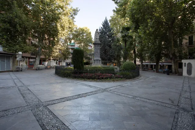 Plaza de garaje en pleno centro de Granada — 6
