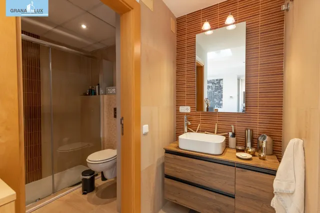 Espacio, confort y calidad: magnífica vivienda unifamiliar adosada — 50