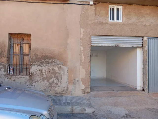 Oportunidad en el centro de El Algar (Cartagena): cochera con altillo — 2