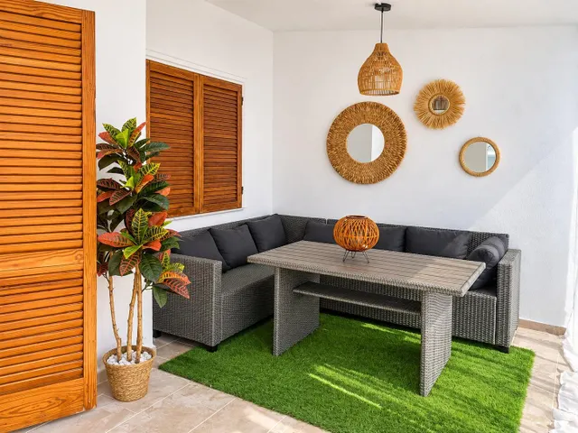 Tu rincón de sol en la mata: bungalow recién reformado con amplio jardín orientado al sur y a solo 450 metros de la playa — 16