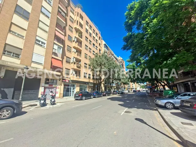 Piso en venta en Valencia, para reformar, — 17