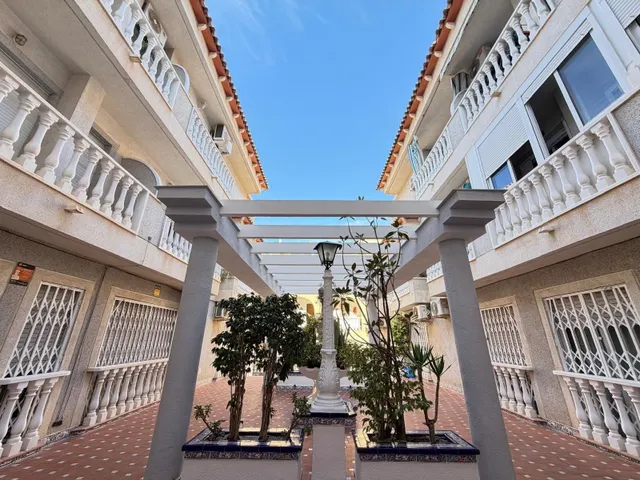 Apartamento 1 habitación 44m² en venta - Estacion de autobuses — 36