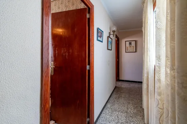 Luminoso ático con cinco dormitorios en Son Canals — 13