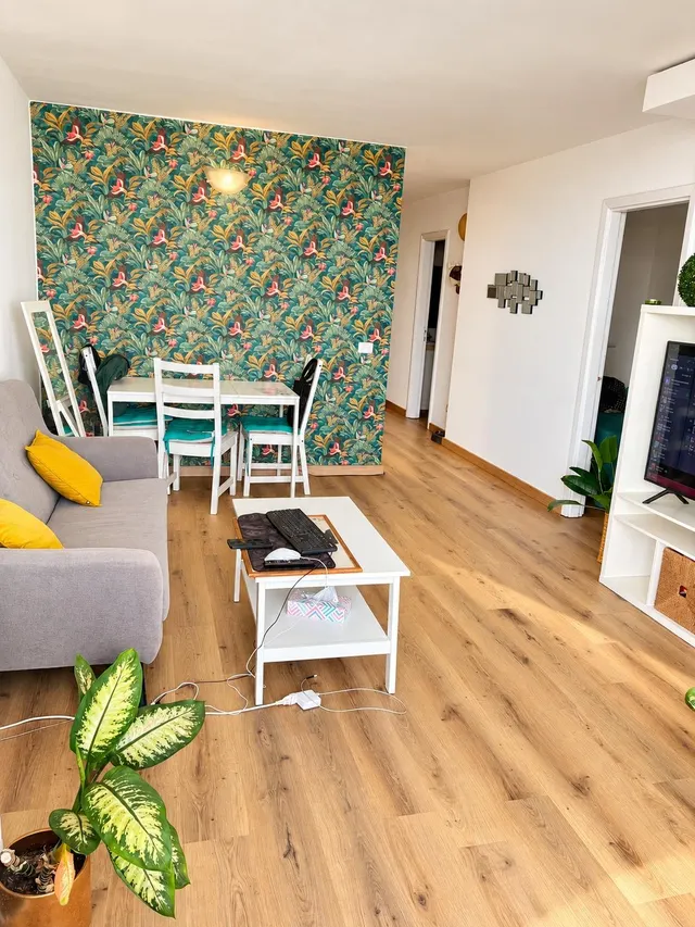 ## Estudio reformado en Amarilla Golf con vistas al mar — 9