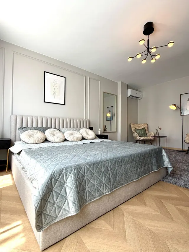 Apartamento reformado con terraza, Alicante, Torrevieja. 3 habitaciones | 110 m2 | A 400 metros del mar — 9