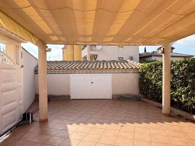 Villa 4 habitaciones 180m² en venta - Lomas de Cabo Roig — 32