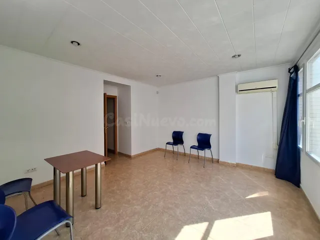 ¡OPORTUNIDAD EN PLENO CENTRO DE BENIDORM! OFICINA EN ALQUILE - foto 3