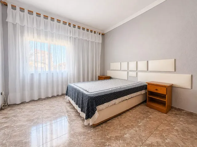 Piso en Venta en Alipark, Alicante - Ideal para Familias — 9