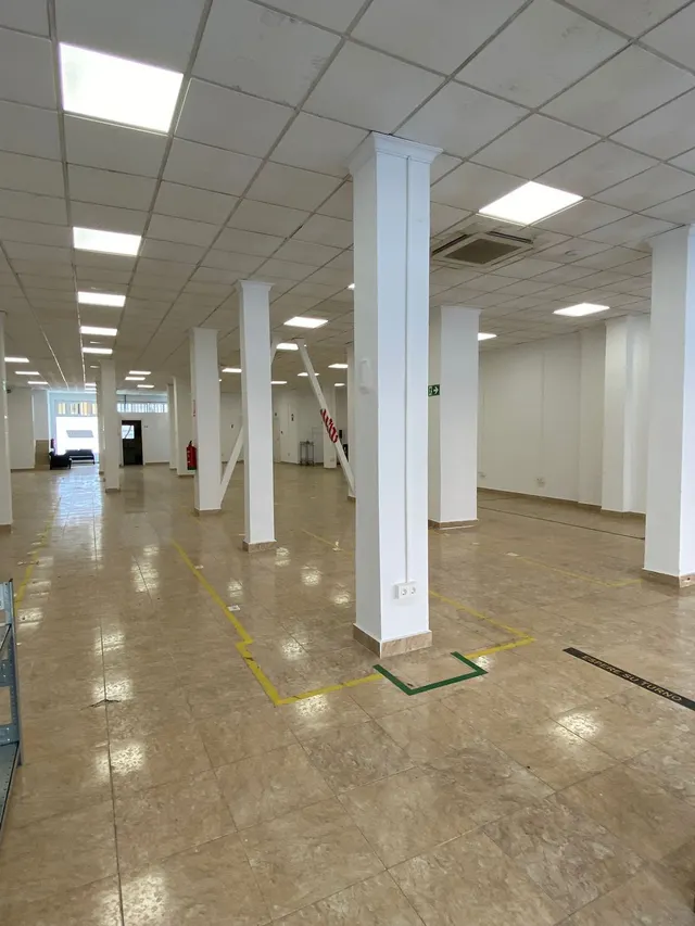 Local comercial 368m² en venta - La Princesa-Huelin — 6