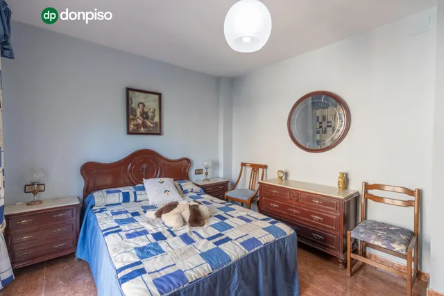 Casa independiente a 5 minutos de Granada en buen estado para entrar a vivir — 39