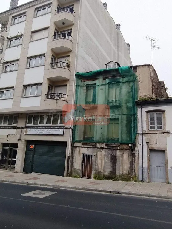 SE VENDE EDIFICIO PARA REFORMAR EN RÚA SANTIAGO - foto 3